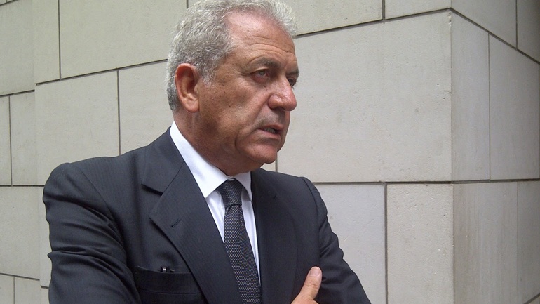 Αβραμόπουλος: «Καθοριστική η έκτακτη σύνοδος για το προσφυγικό»